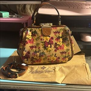Patricia Nash Antique Rose Frame-Top Satchel with Brown Trim Gracchi NWT
